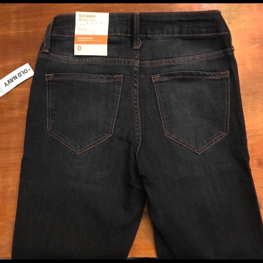 Old Navy Rockstar Supper Skinny Jeans NWT